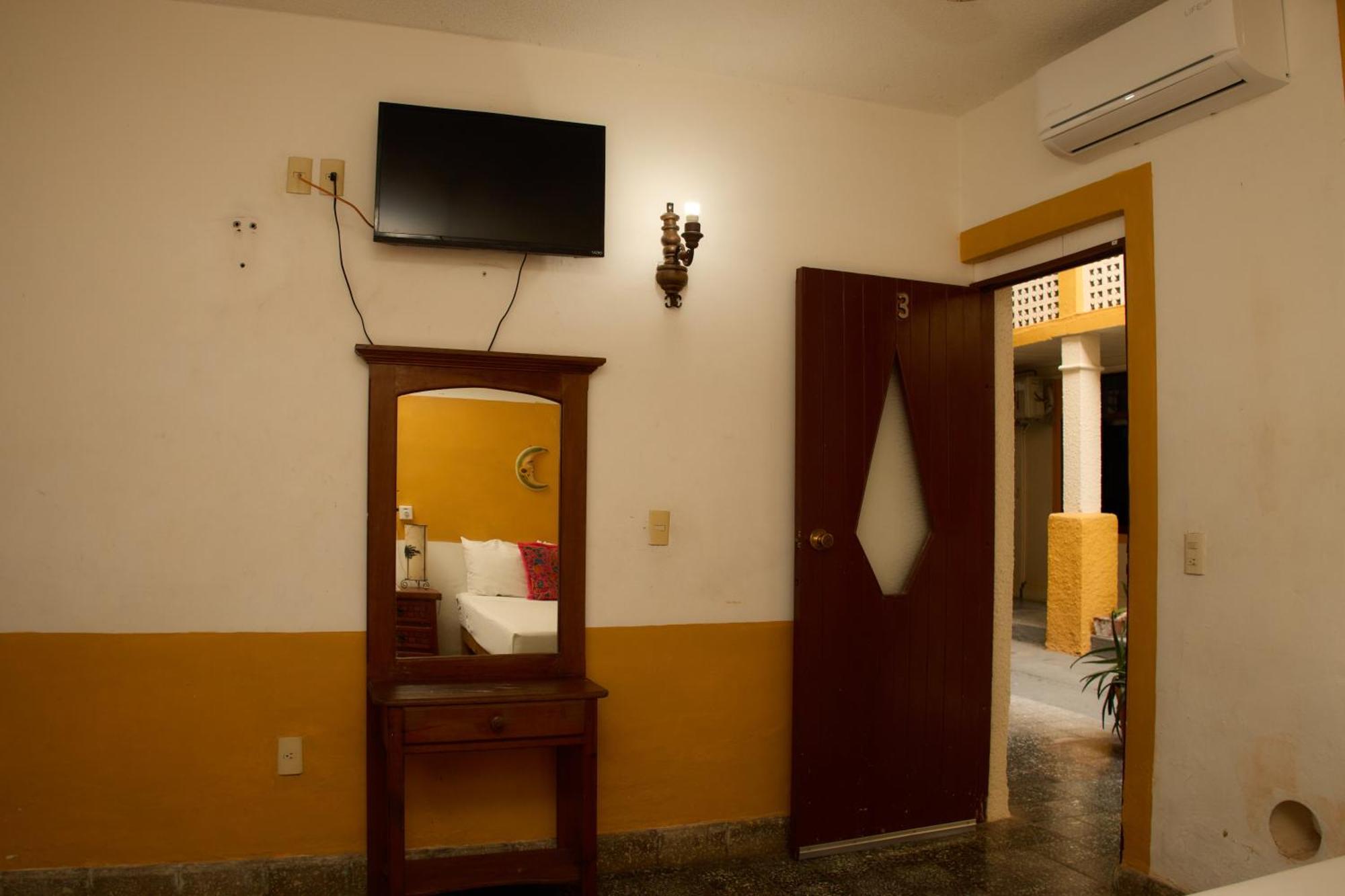 Hotel San Lorenzo Бара де Навидад Екстериор снимка