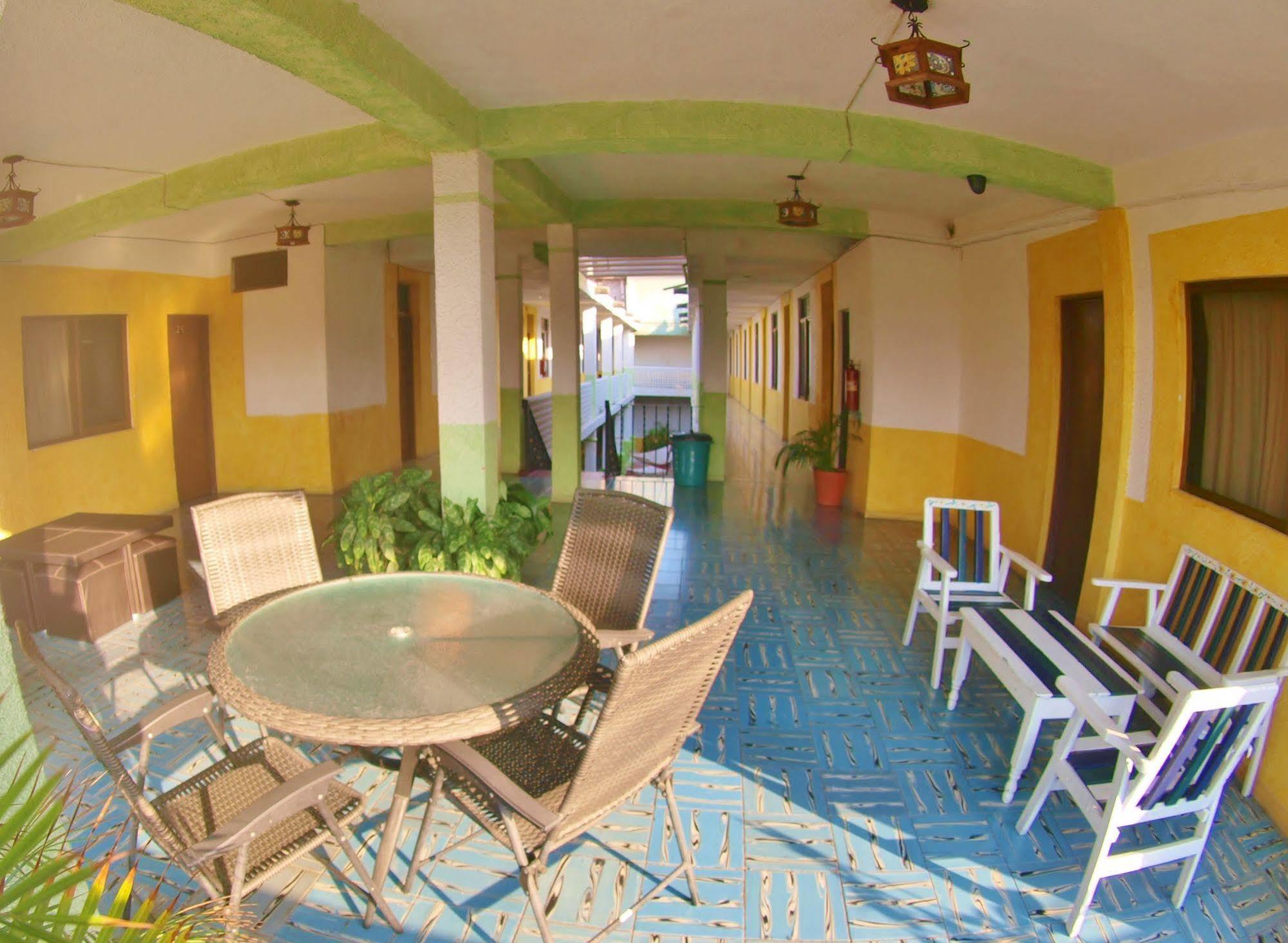 Hotel San Lorenzo Бара де Навидад Екстериор снимка